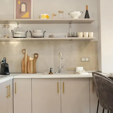 Kapl Charming Nooks * Эрмуполис