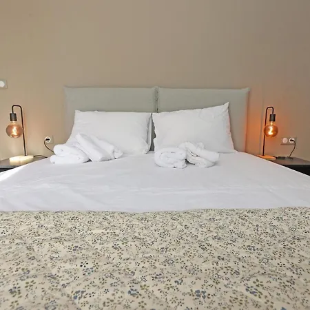 Kapl Charming Nooks شقة إرموبولّي