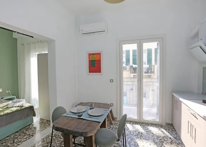 Kapl Charming Nooks * Ermoupoli