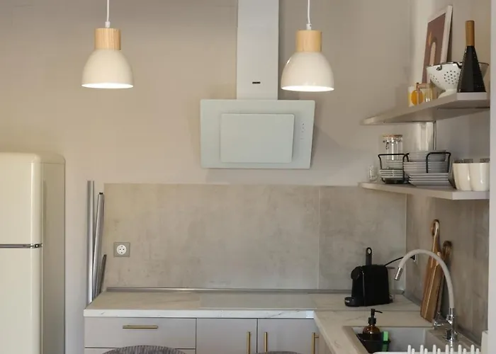 Kapl Charming Nooks Эрмуполис