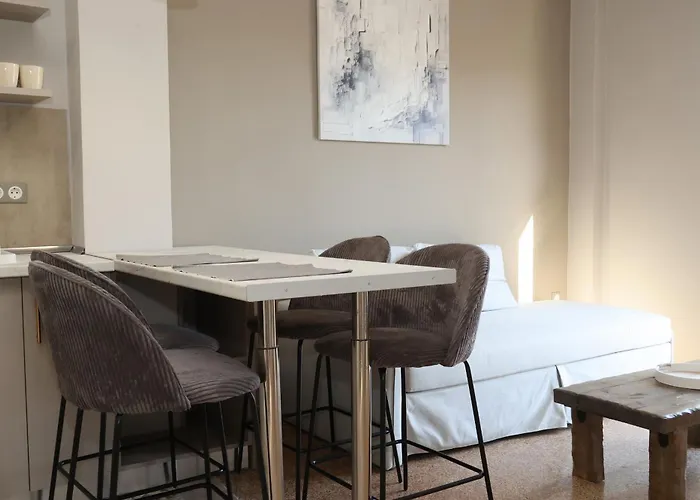 Kapl Charming Nooks * ארמופוליס